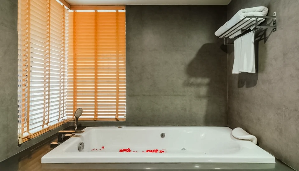 هتل لونار پاتونگ پوکت